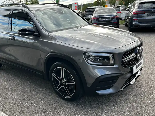 Mercedes-Benz GLB Class view 5