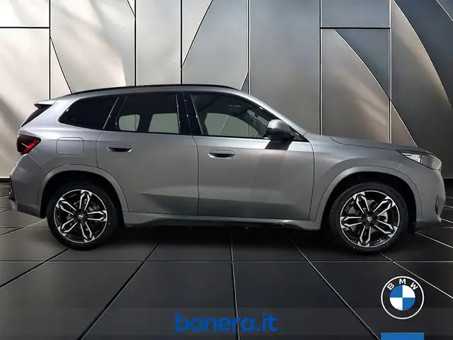 BMW X1 view 4