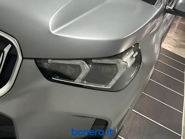 BMW X1 view 11