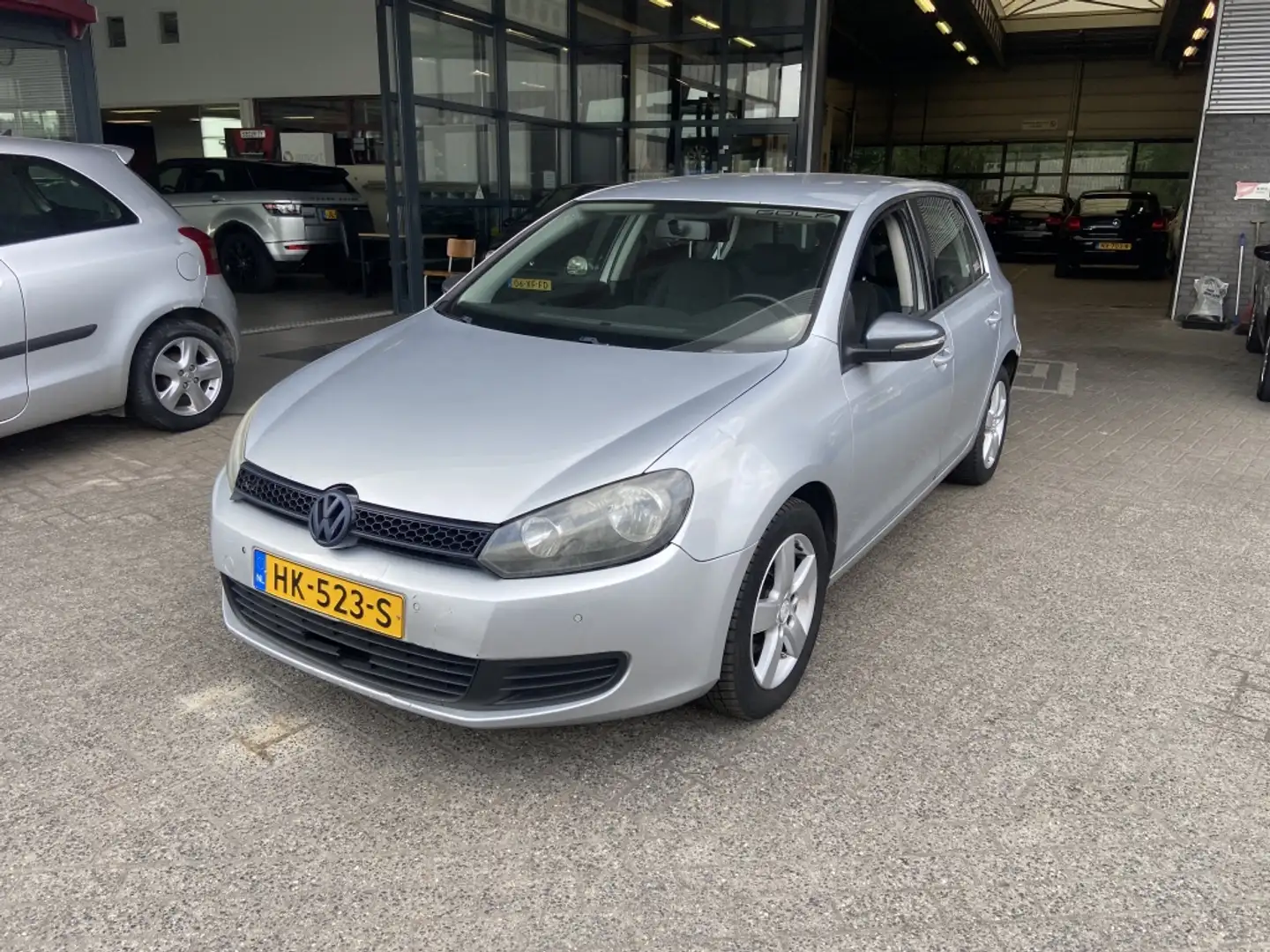 Volkswagen Golf 1.2 TSI Trendline Grijs - 1