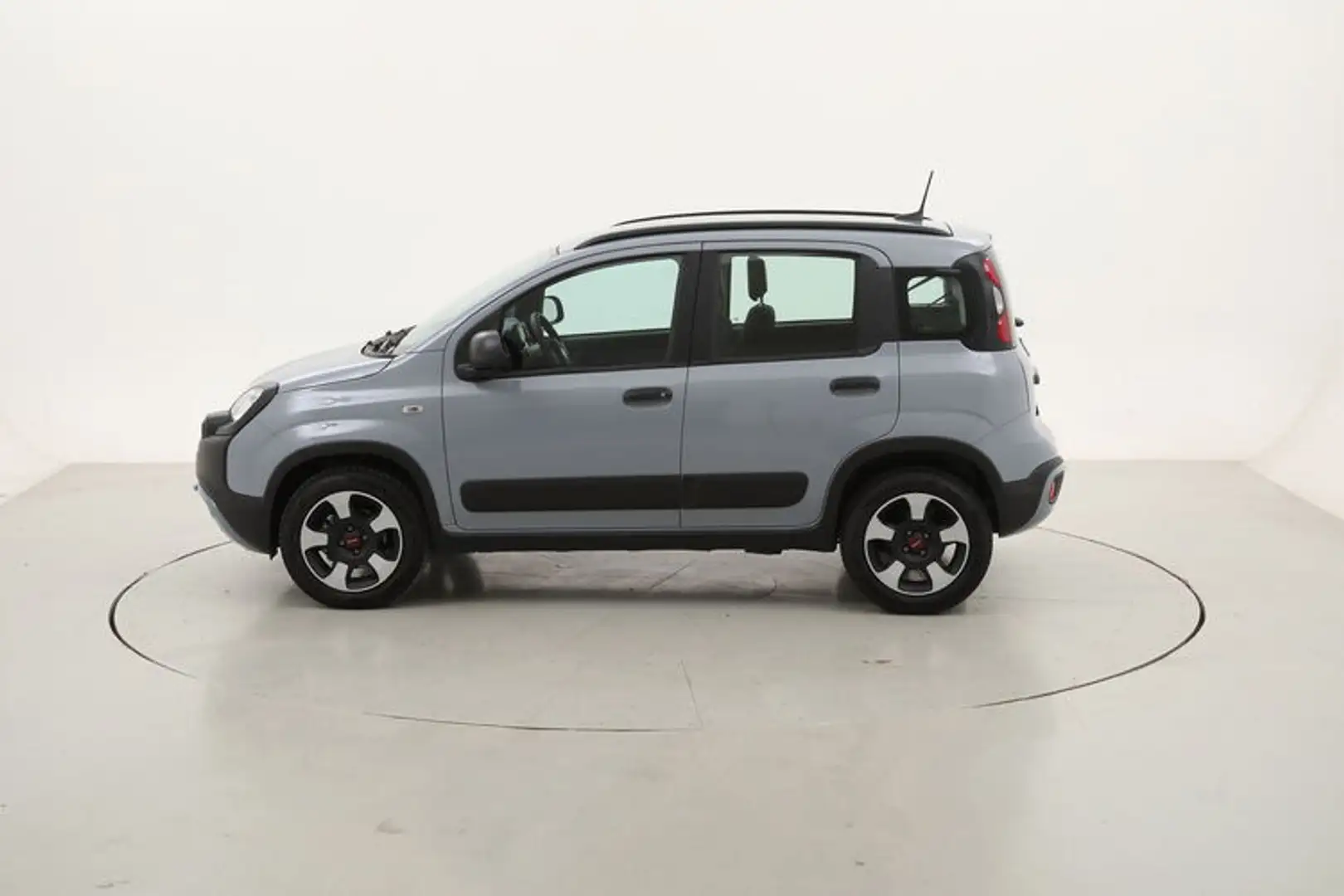 Fiat Panda Hybrid City Cross 1.0 Mild Hybrid 70CV Grau - 2