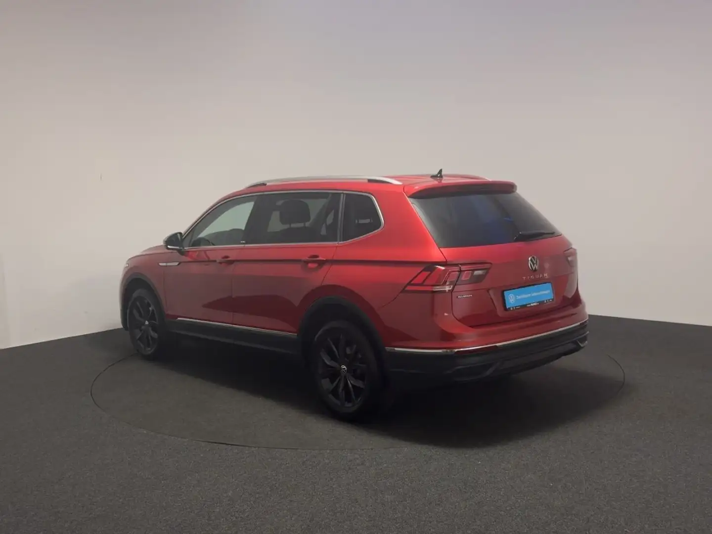 Volkswagen Tiguan 2.0 TDI Allspace MOVE Klima Navi Einparkhilfe Rot - 2