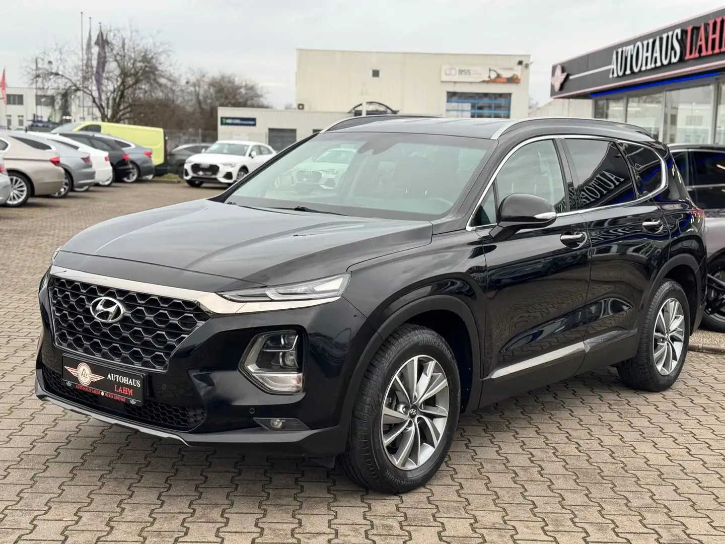 Hyundai SANTA FE 2.0 CRDi 2WD Auto."Trend"AHK*7-SITZ*NAV Schwarz - 2