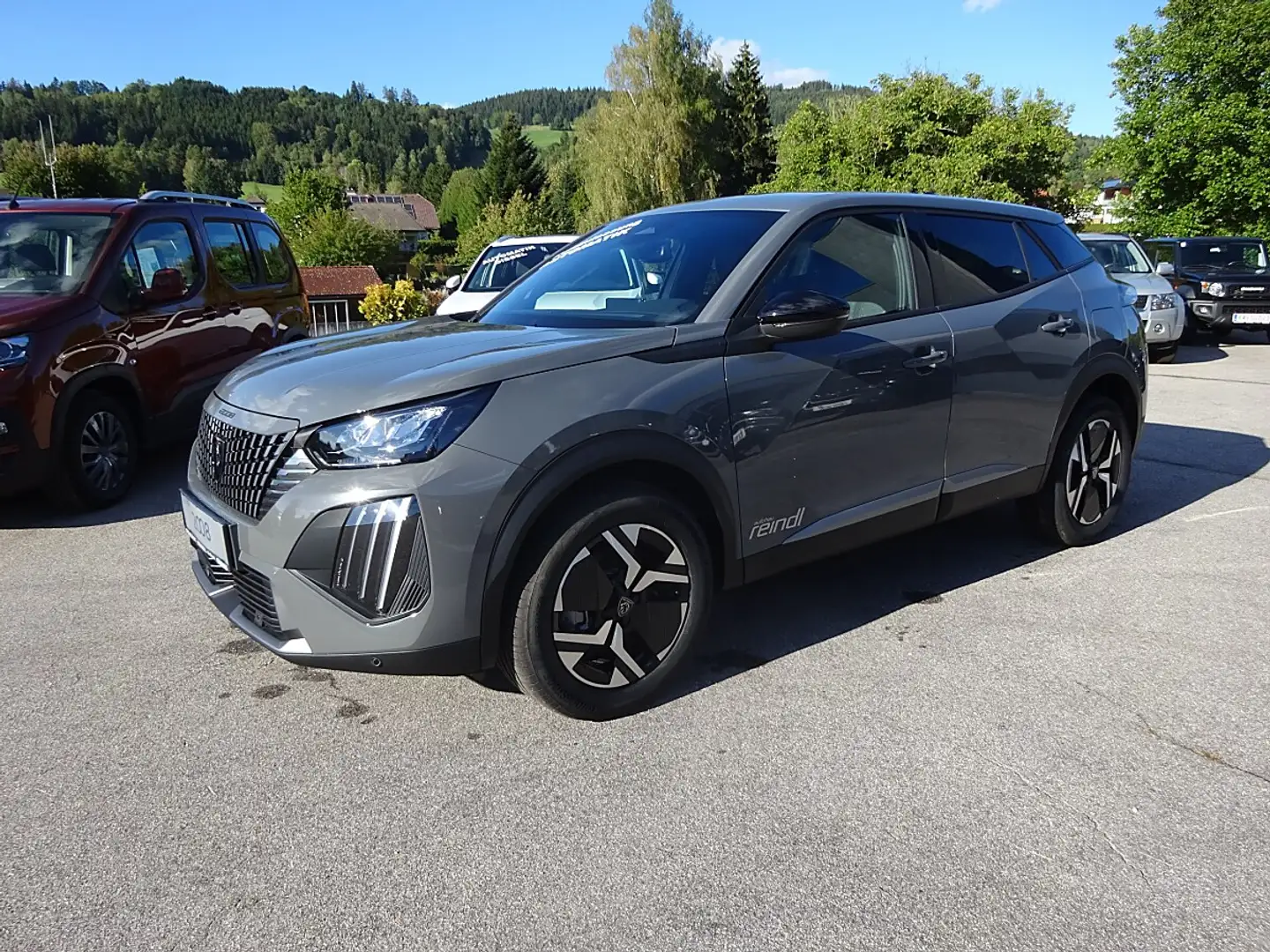 Peugeot 2008 Hybrid 145 e-DCS6 Allure, inkl.Navi, "ABZUGEBEN... Grau - 1