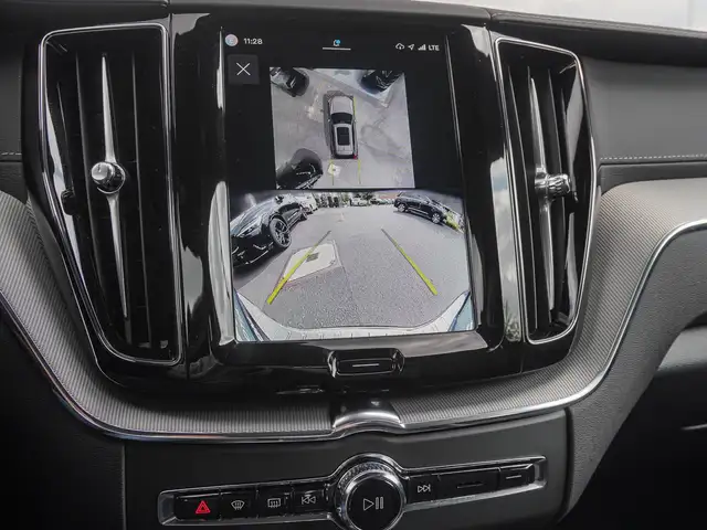 Volvo XC60 view 14