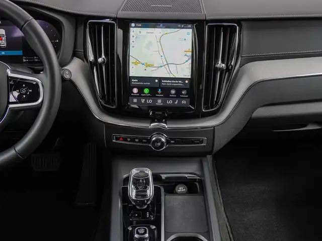Volvo XC60 view 13