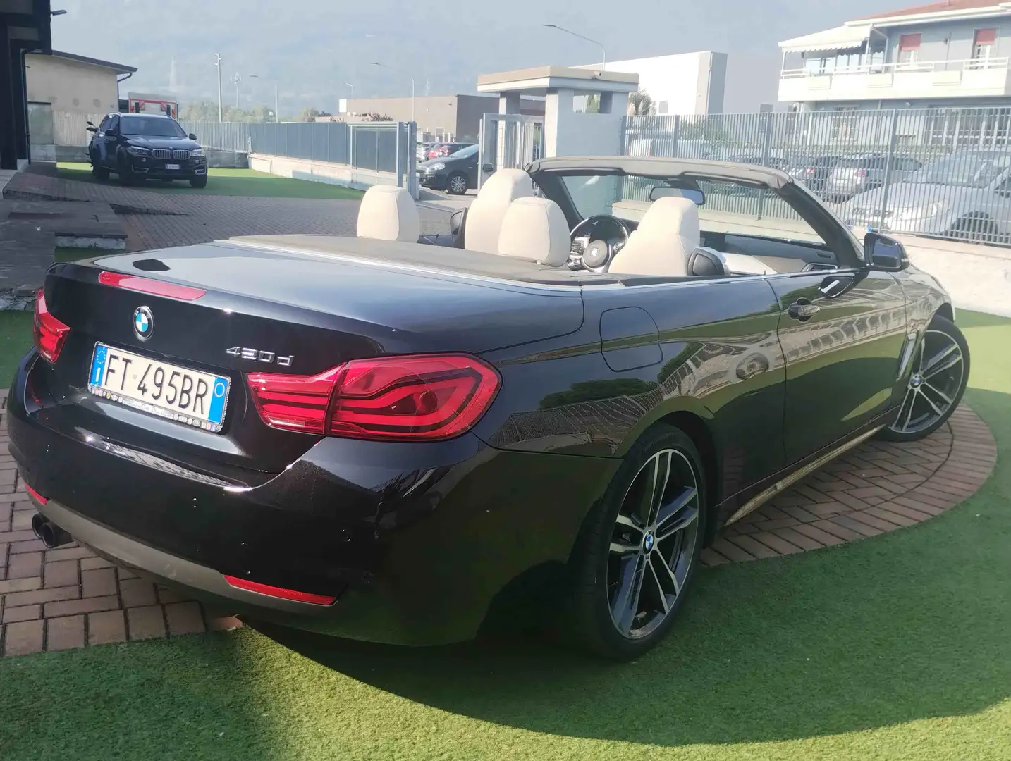 BMW 420 Cabrio M Sport - INDIVIDUAL - TAGLIANDI BMW - GAR Schwarz - 1