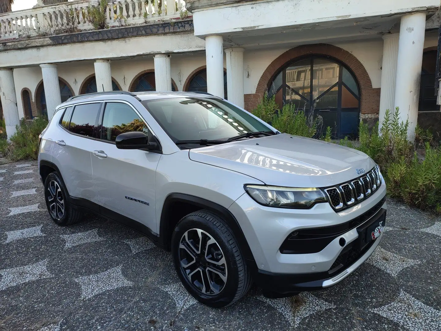 Jeep Compass 4XE LIMITED 1.3 T4 PHEV 190CV AUTOMATIK TELECAMERA Grigio - 1
