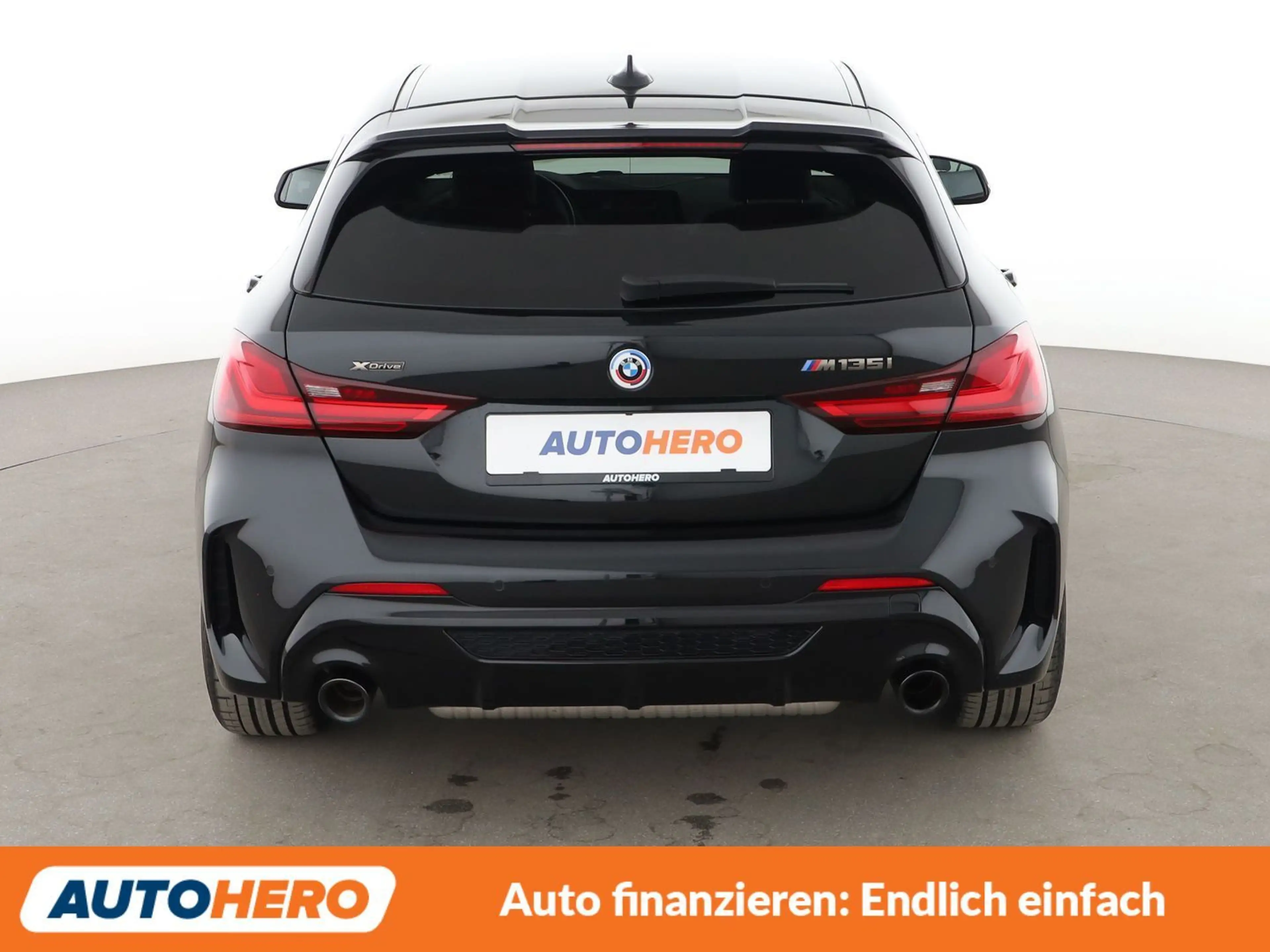 BMW 135 M135i xDrive Color Vision Aut.*NAVI*LED* — photo 5