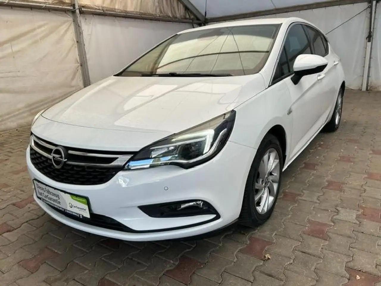 Opel Astra Innovation — photo 1 of 15