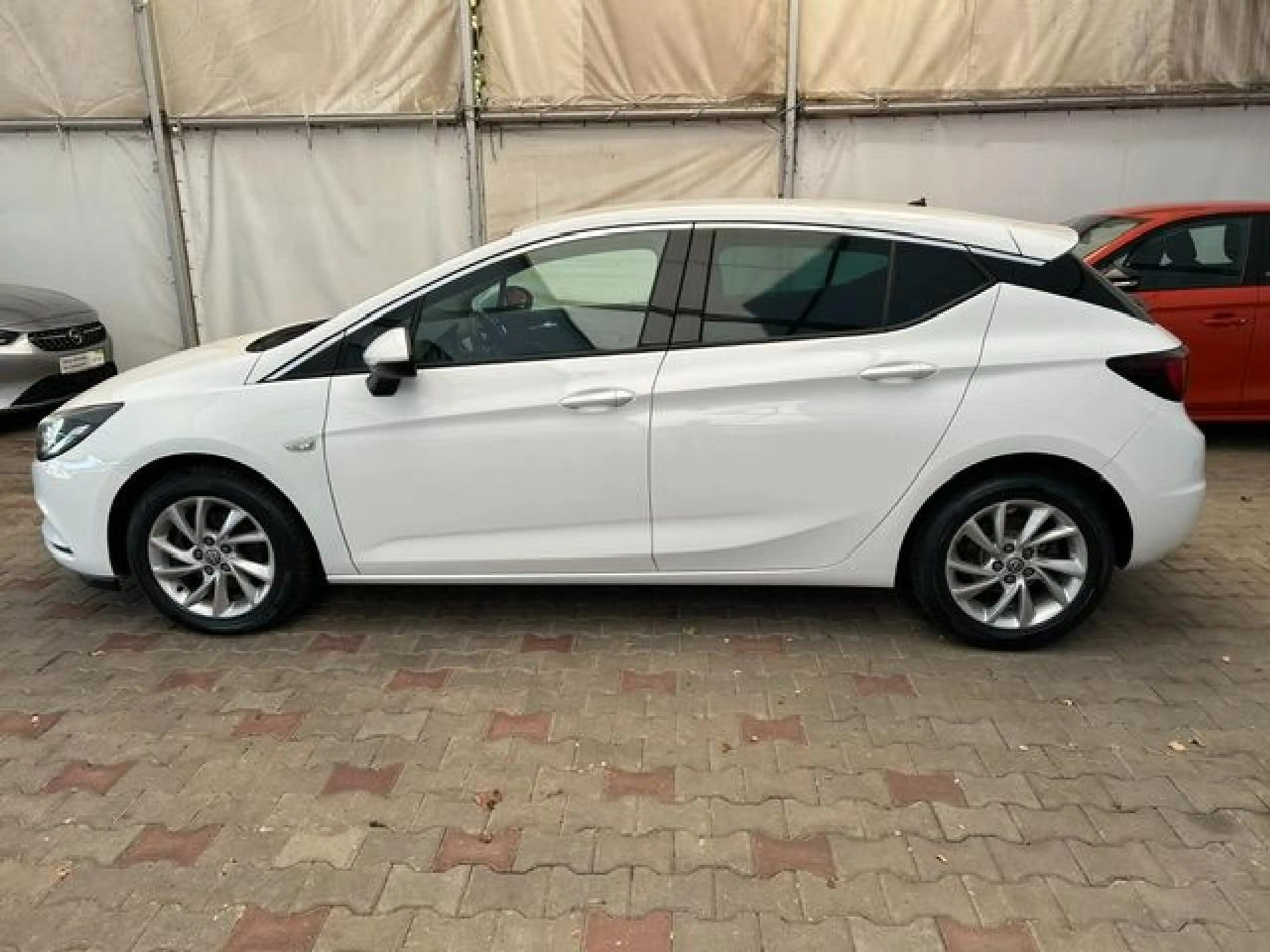 Opel Astra Innovation — photo 9
