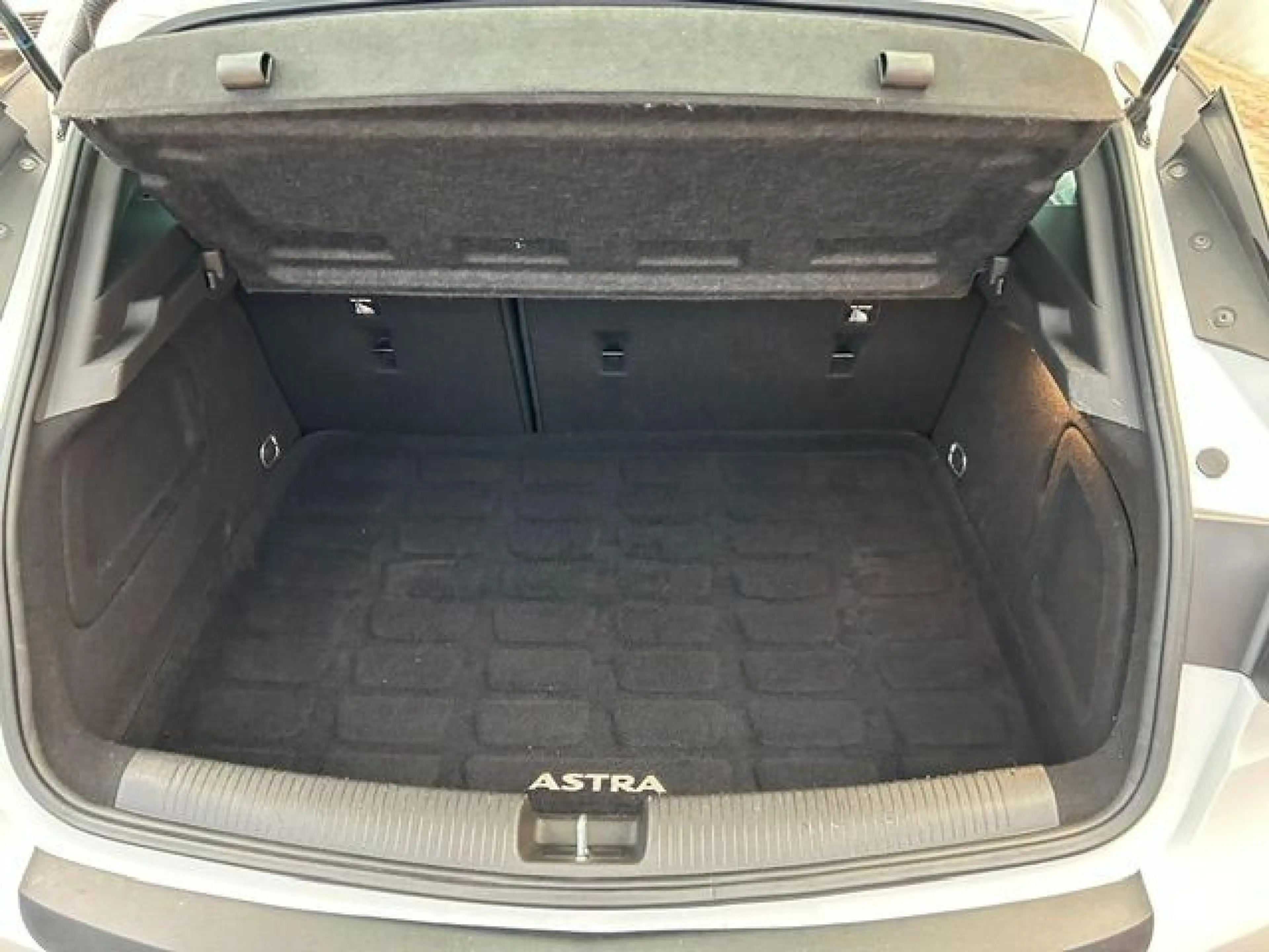 Opel Astra Innovation — photo 15