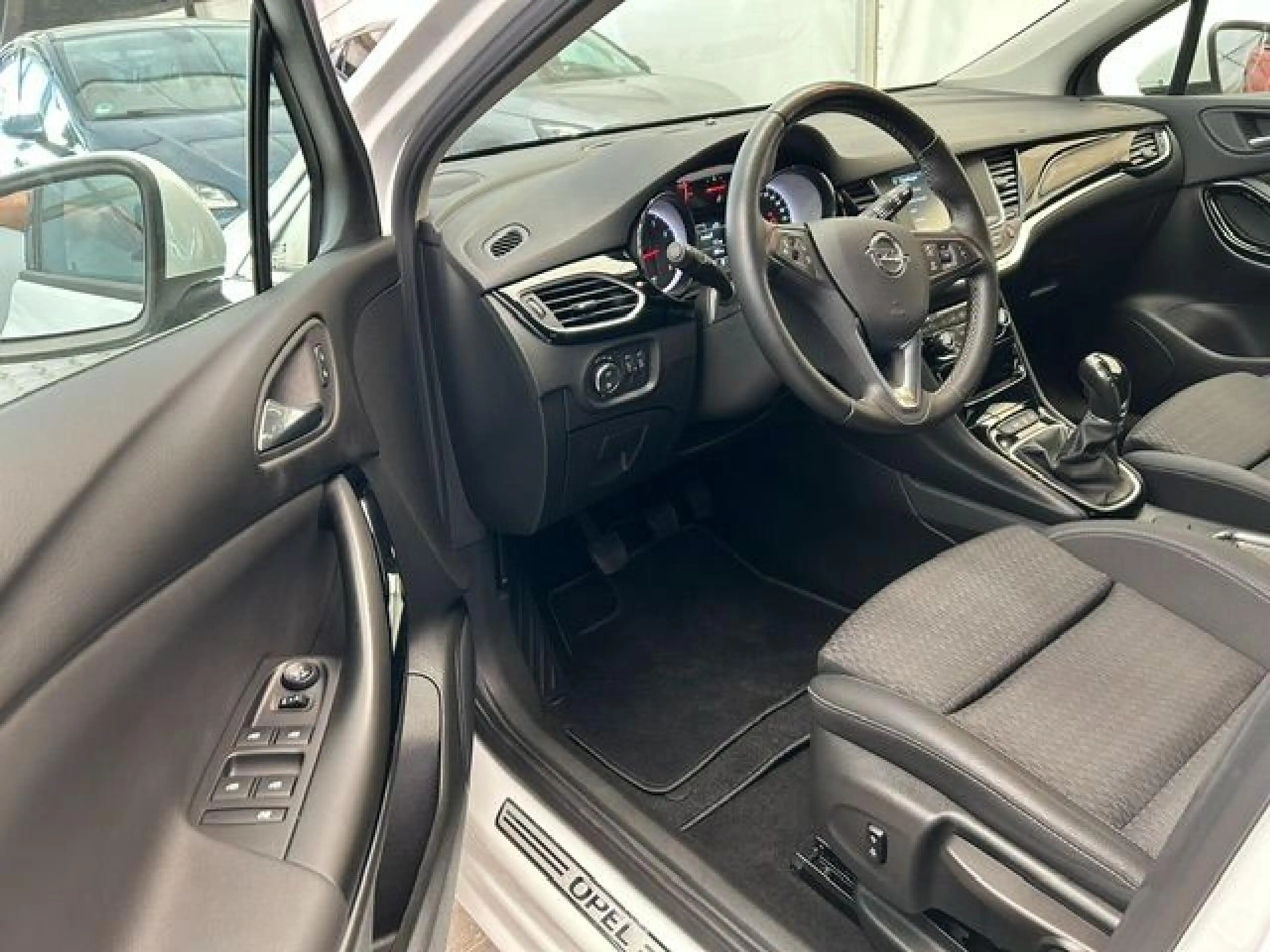 Opel Astra Innovation — photo 10
