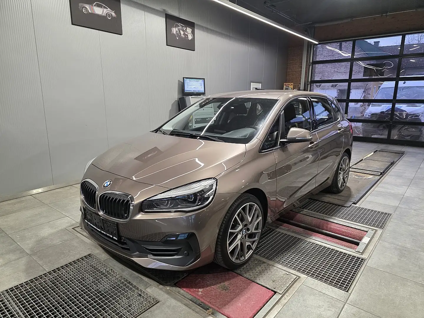 BMW 216 d Active Tourer Advantage ** TOP Zustand ** Brun - 1