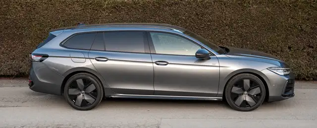 Volkswagen Passat Variant 2.0 TDI 4Motion R-Line NAVI, Headup, Matrix, Ansicht 4