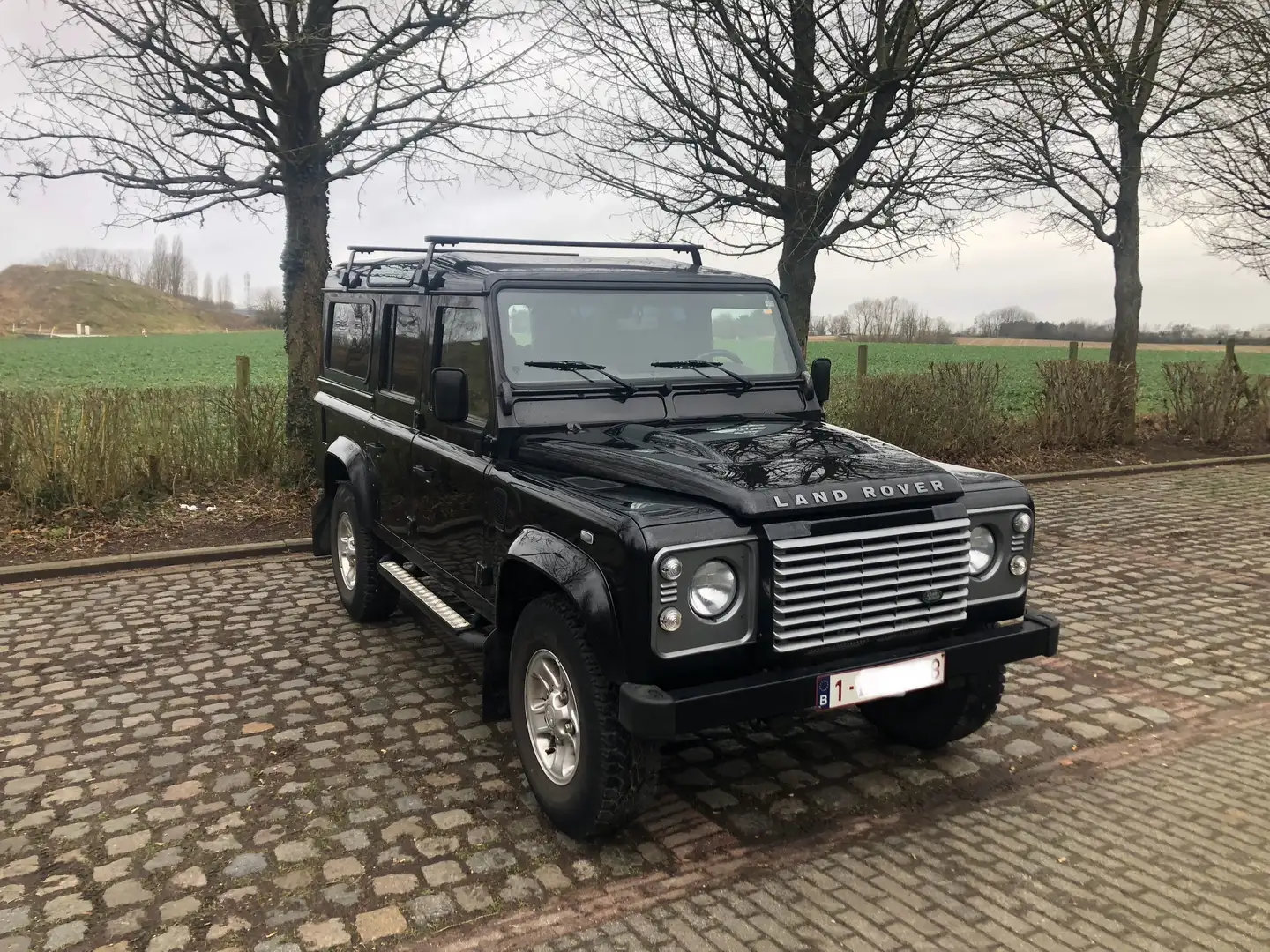 Land Rover Defender Defender 110 2.2 Turbo - D SE Noir - 2