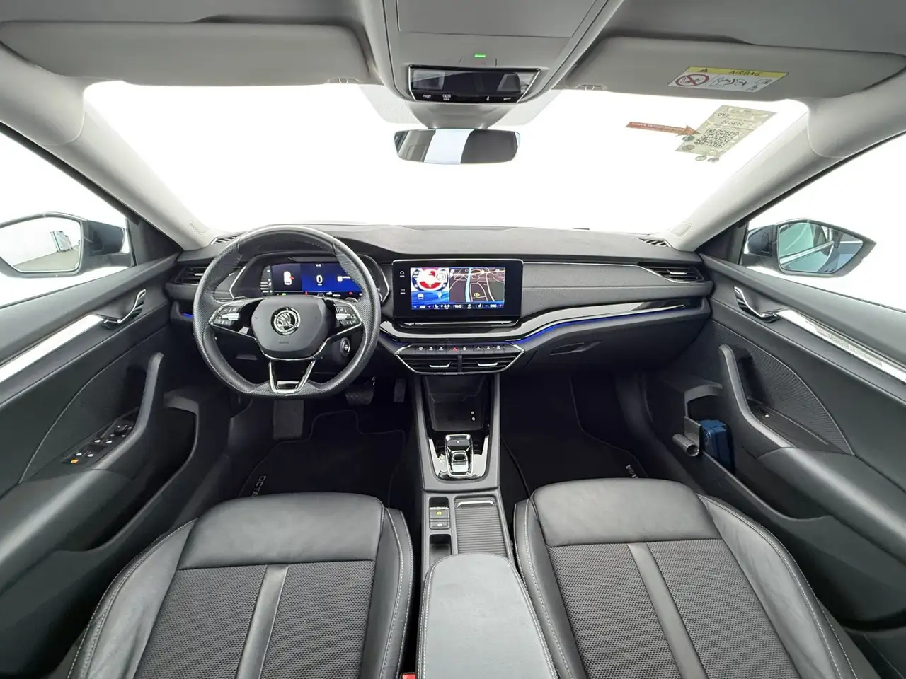 Skoda Octavia Combi 2.0 TDI Style Aut LED AHK RADAR NAV, миниатюра 13