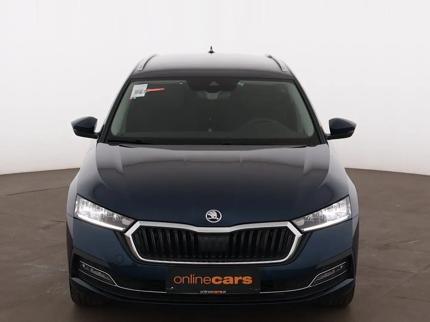 Skoda Octavia Combi 2.0 TDI Style Aut LED AHK RADAR NAV Blau - 2