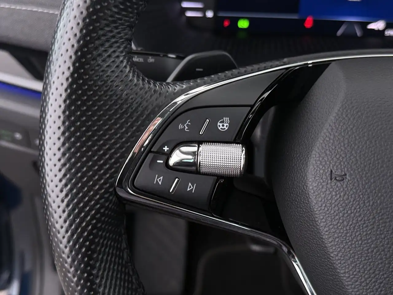 Skoda Octavia Combi 2.0 TDI Style Aut LED AHK RADAR NAV, миниатюра 20