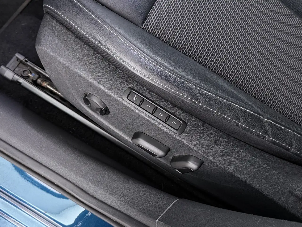 Skoda Octavia Combi 2.0 TDI Style Aut LED AHK RADAR NAV, миниатюра 23
