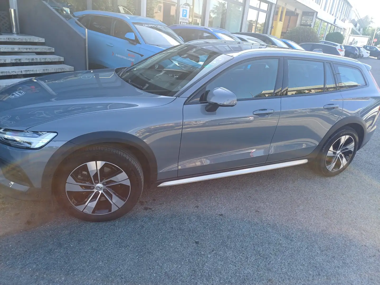 Volvo V60 Cross Country 2.0 b4  awd auto Iva esposta - 1