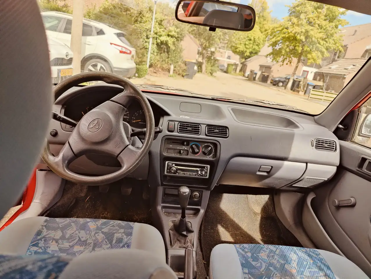 Toyota Starlet 1.3-16V, foto 4