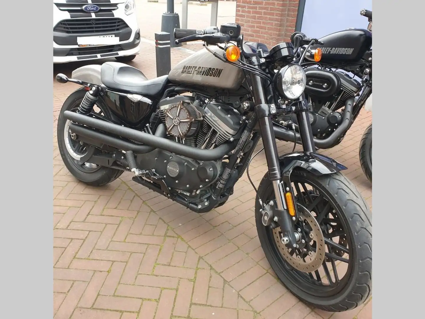 Harley-Davidson Sportster 1200 ROADSTER XL CX Grijs - 1