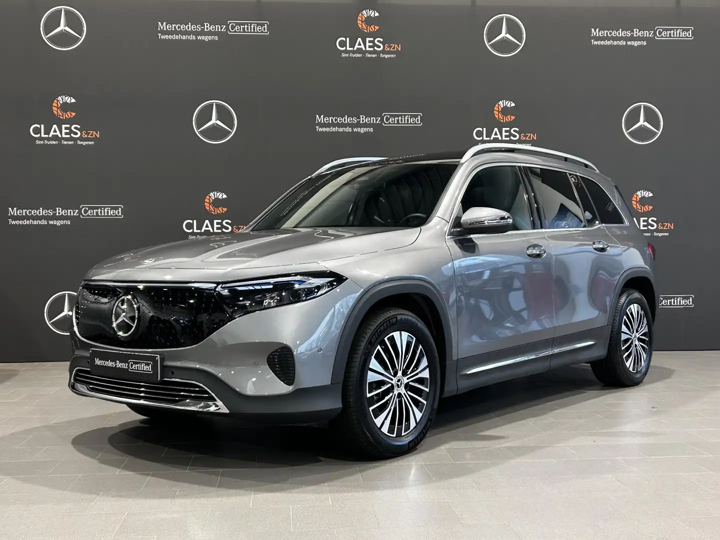 Mercedes-Benz EQB 250 250+ Business Line DOS 8109 + 2x Onderhoud Service Gris - 1