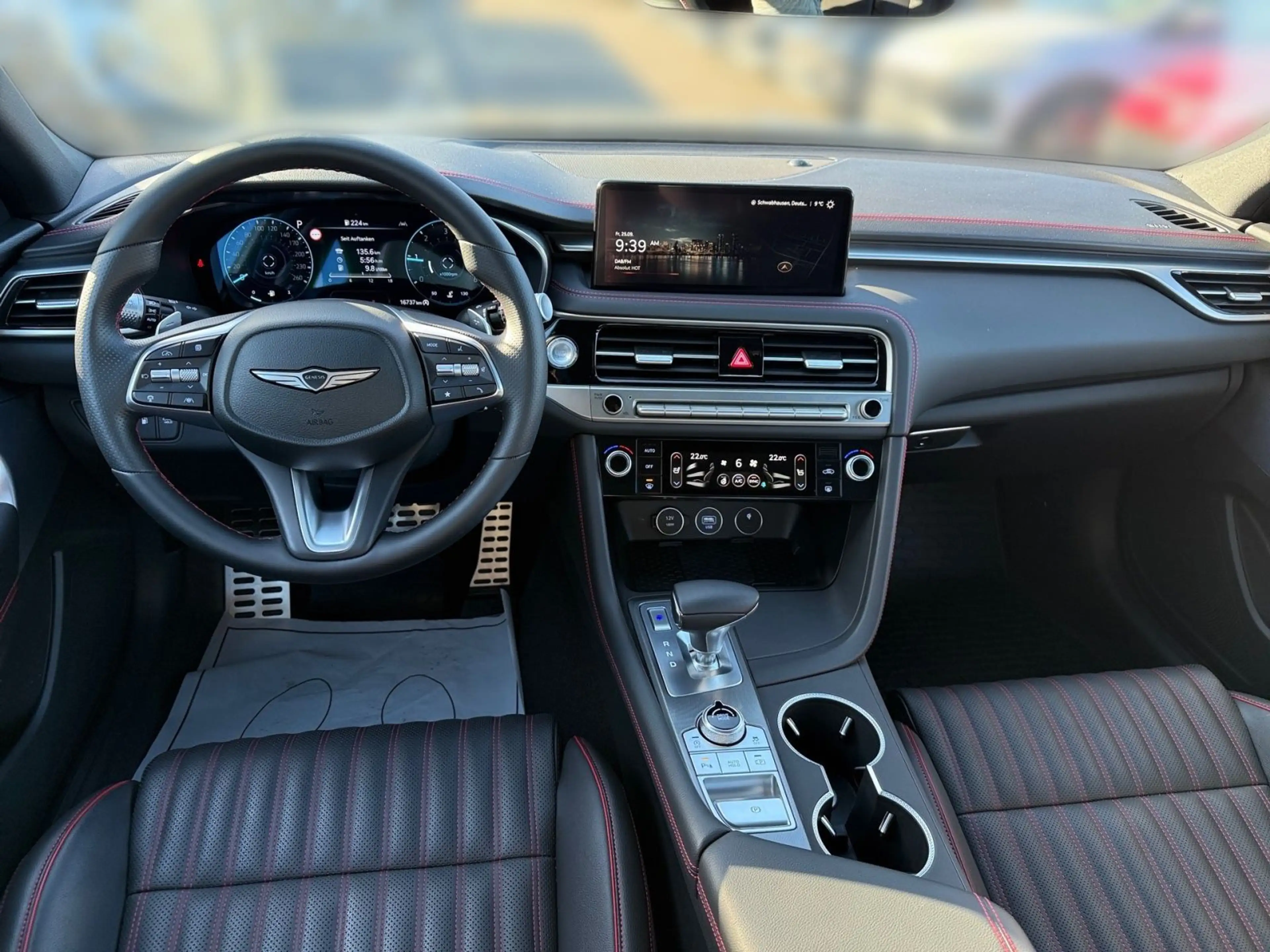 Genesis G70 Sedan 2.2 CRDi Sedan Sport RWD — photo 11
