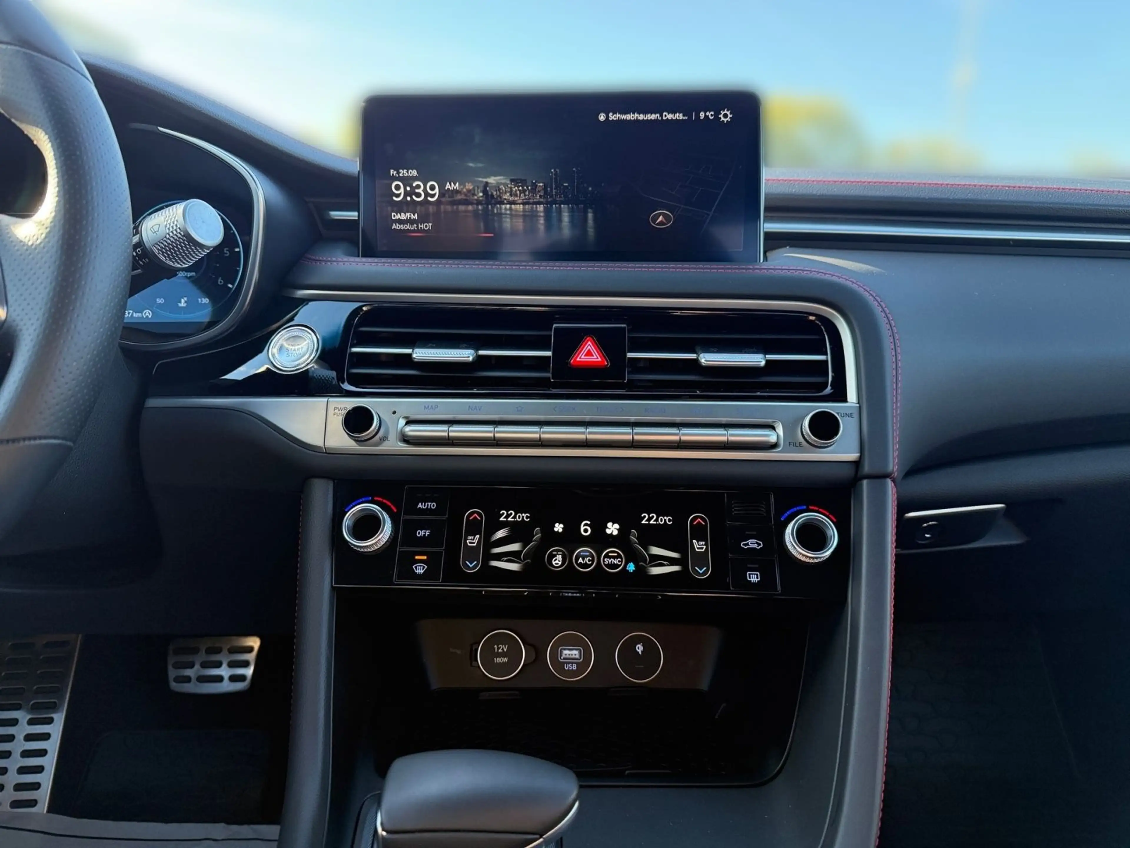 Genesis G70 Sedan 2.2 CRDi Sedan Sport RWD — photo 9