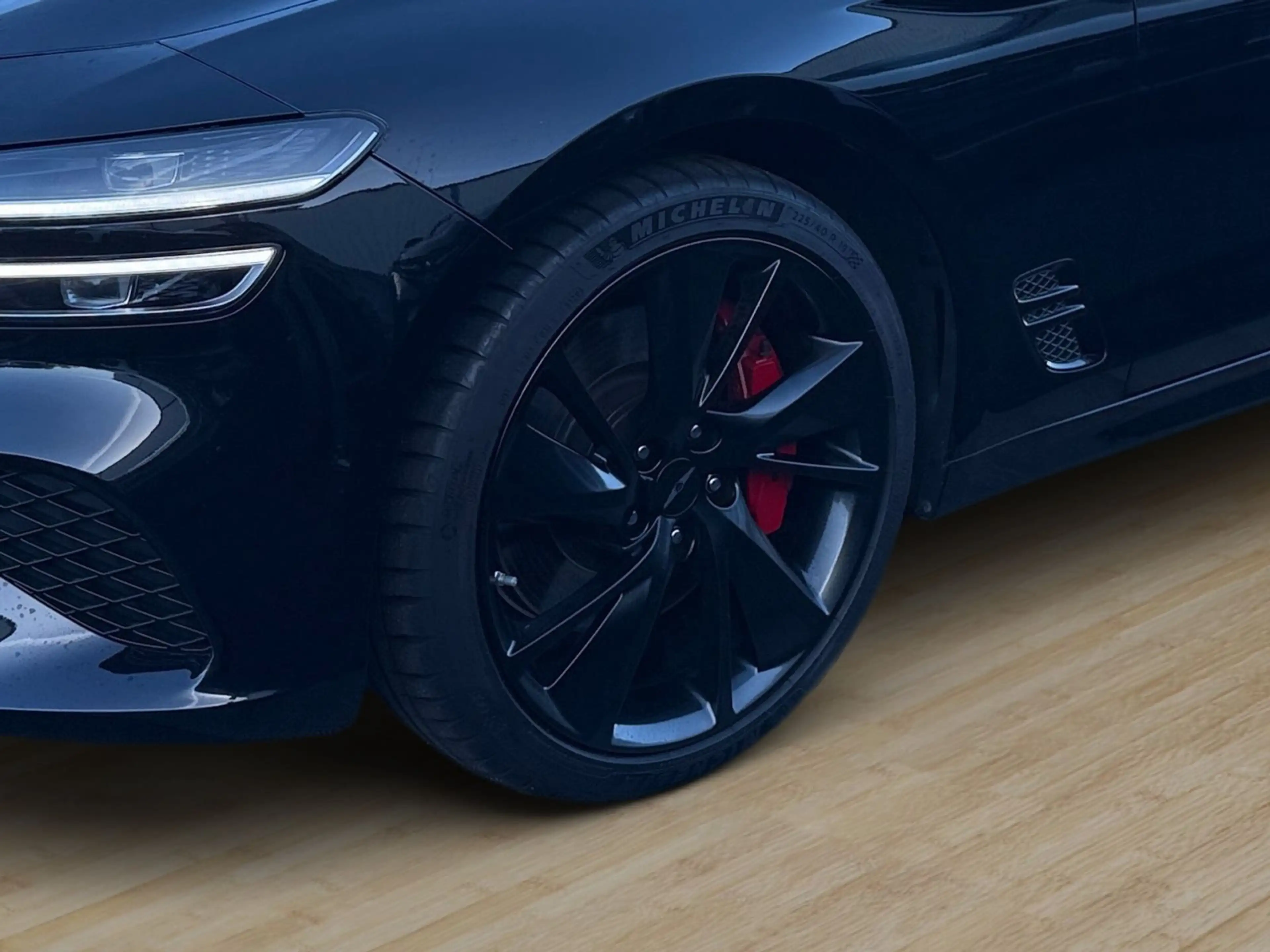Genesis G70 Sedan 2.2 CRDi Sedan Sport RWD — photo 6