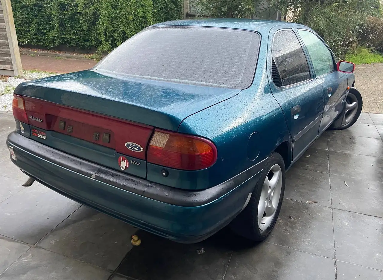 Ford Mondeo 1.8i GLX, foto 9
