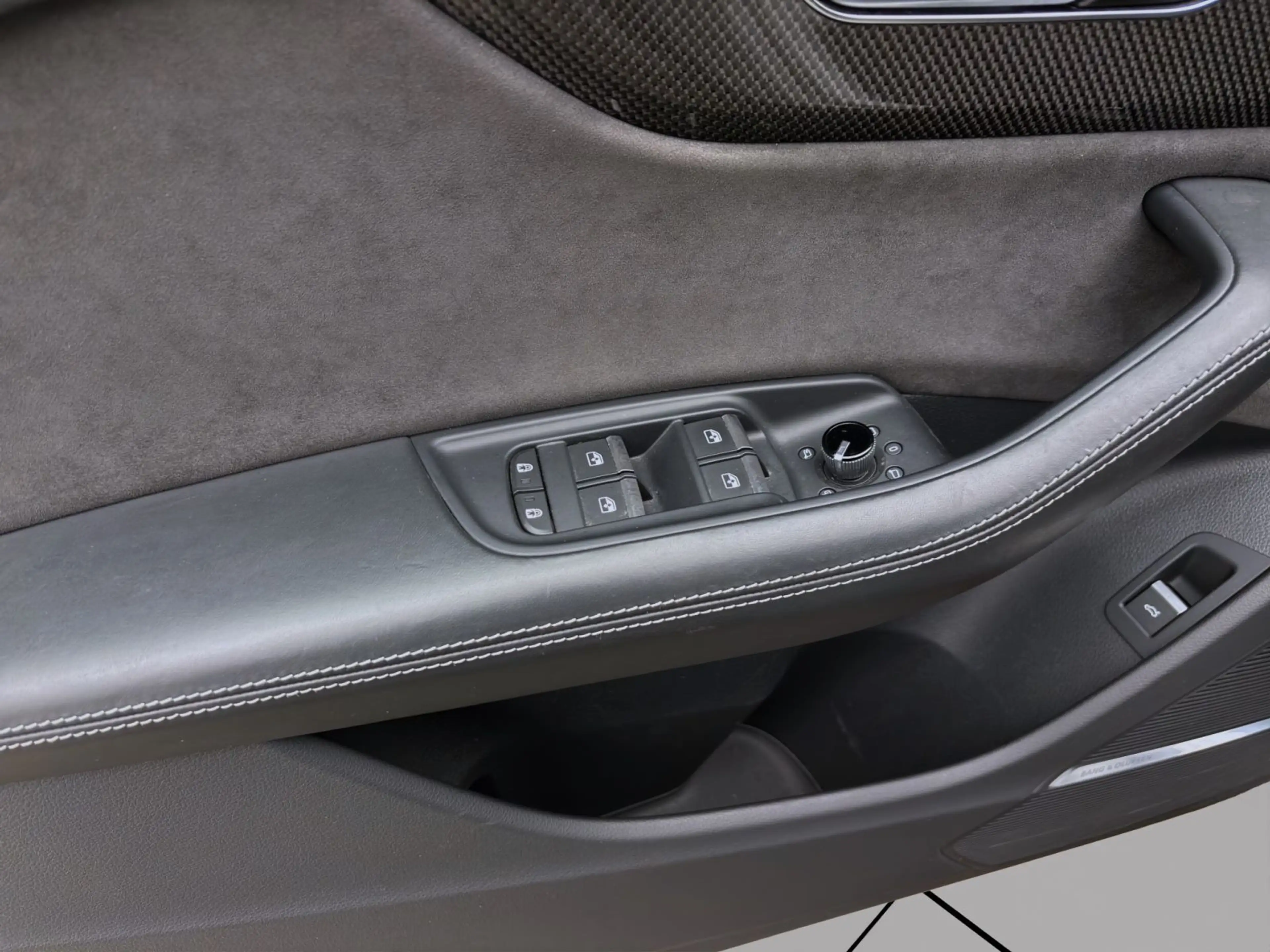 Audi SQ8 Q PANO Matrix NAVI HuD B&O SITZHZG — photo 11