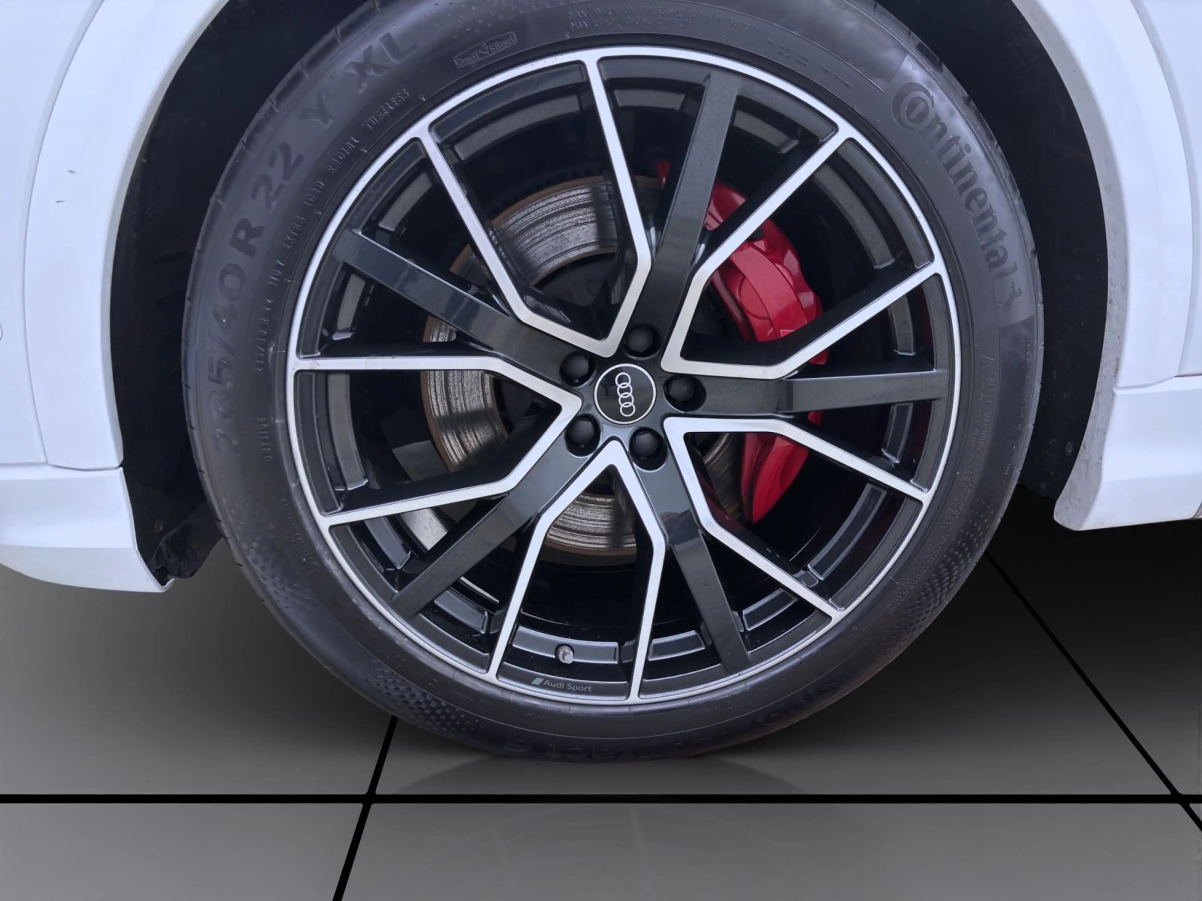 Audi SQ8 Q PANO Matrix NAVI HuD B&O SITZHZG — photo 9