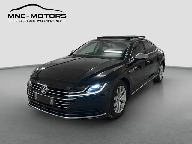 Volkswagen Arteon 2.0 TDI | ACC | LED | PANO | 360° | Lane Assist
