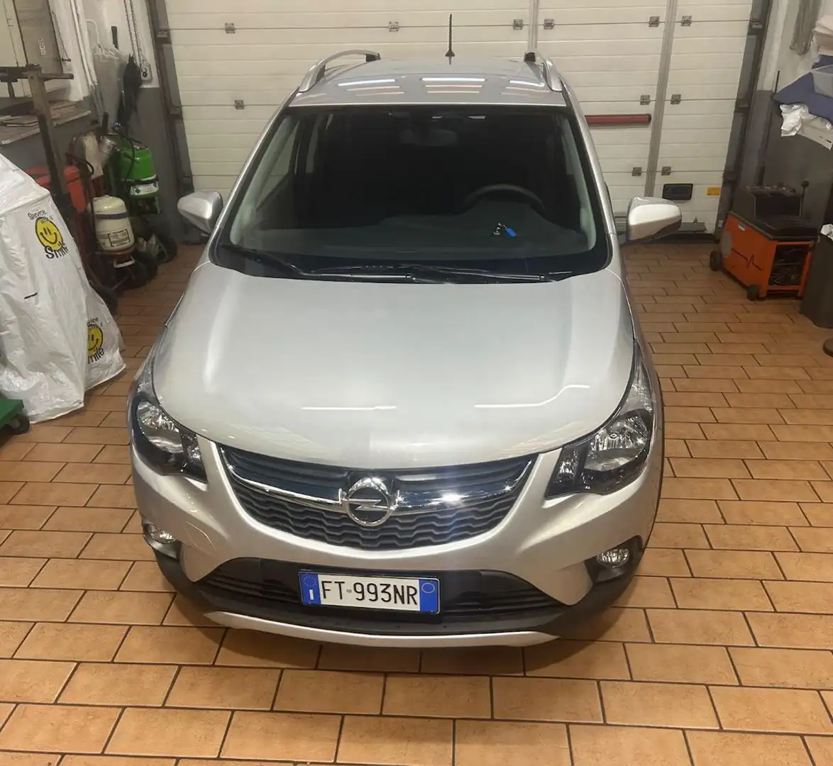 Opel Karl Rocks 1.0 73 CV Gris - 2