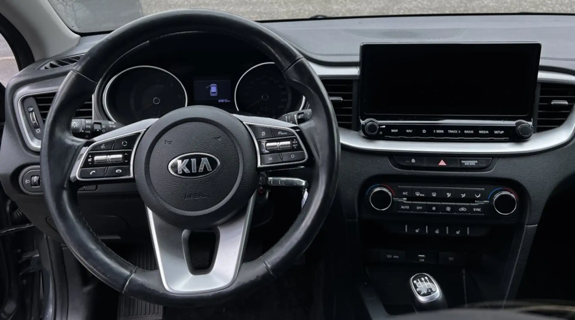 Kia XCeed Ceed 1,6 CRDI ISG Silber Grau - 2