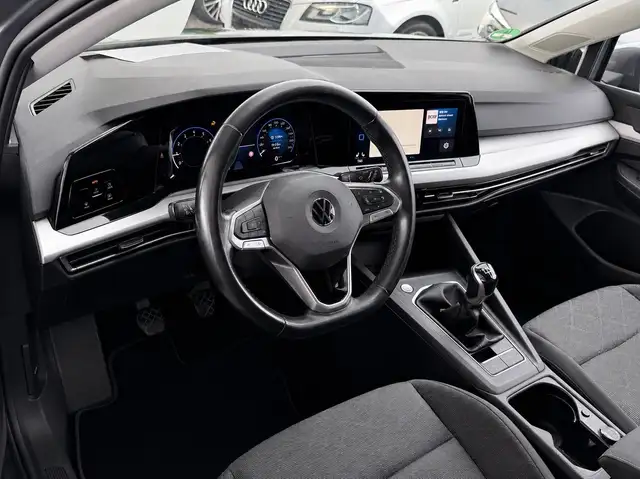 Volkswagen Golf view 9