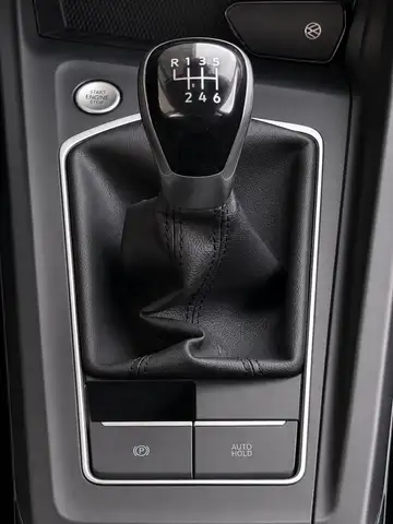 Volkswagen Golf view 14