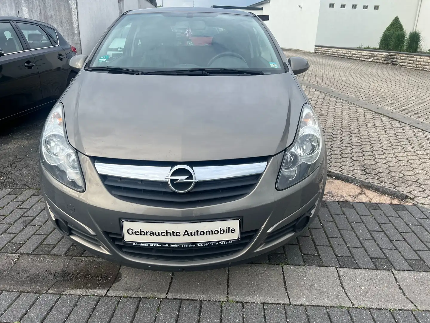 Opel Corsa Edition "111 Jahre"1,2 *2Hand *TÜV10-2025 Beige - 2