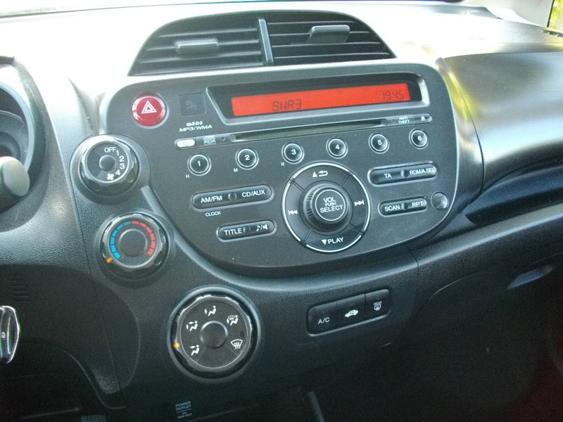 Honda Jazz *nur 39`tkm*Rentnerwagen in sehr bildschönem Zustand* — photo 7