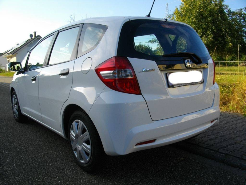 Honda Jazz *nur 39`tkm*Rentnerwagen in sehr bildschönem Zustand* — photo 3
