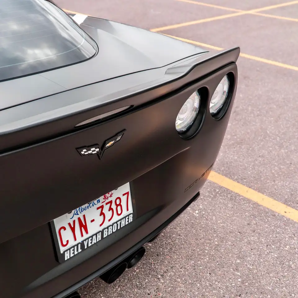 Chevrolet Corvette снимка Chevrolet Corvette