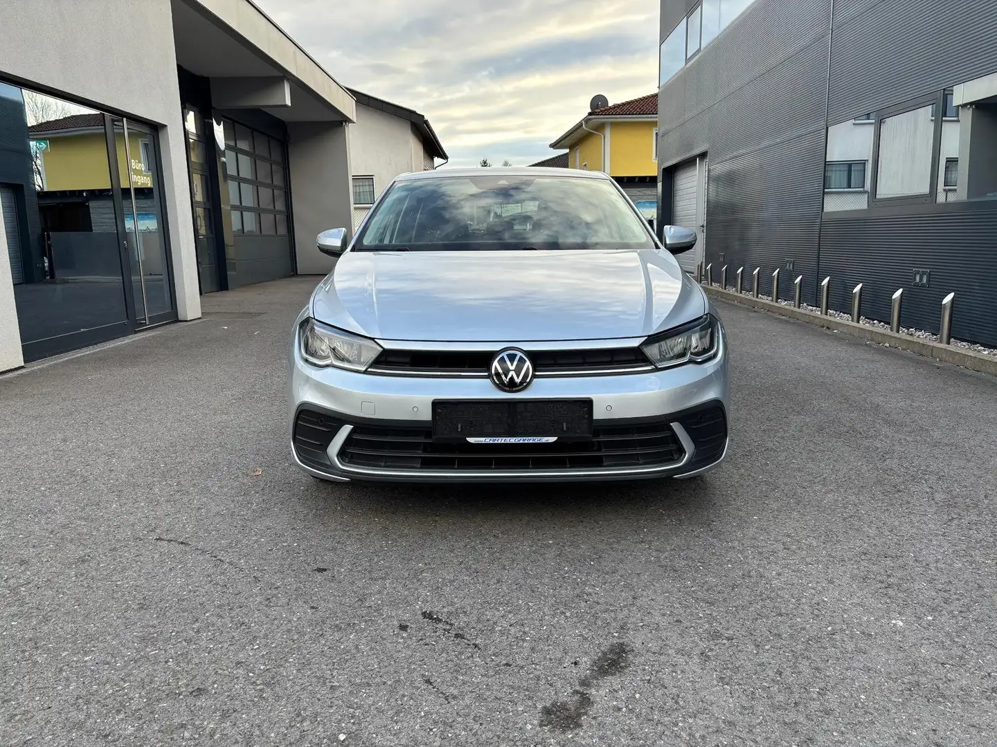 Volkswagen Polo Basis Silber - 2
