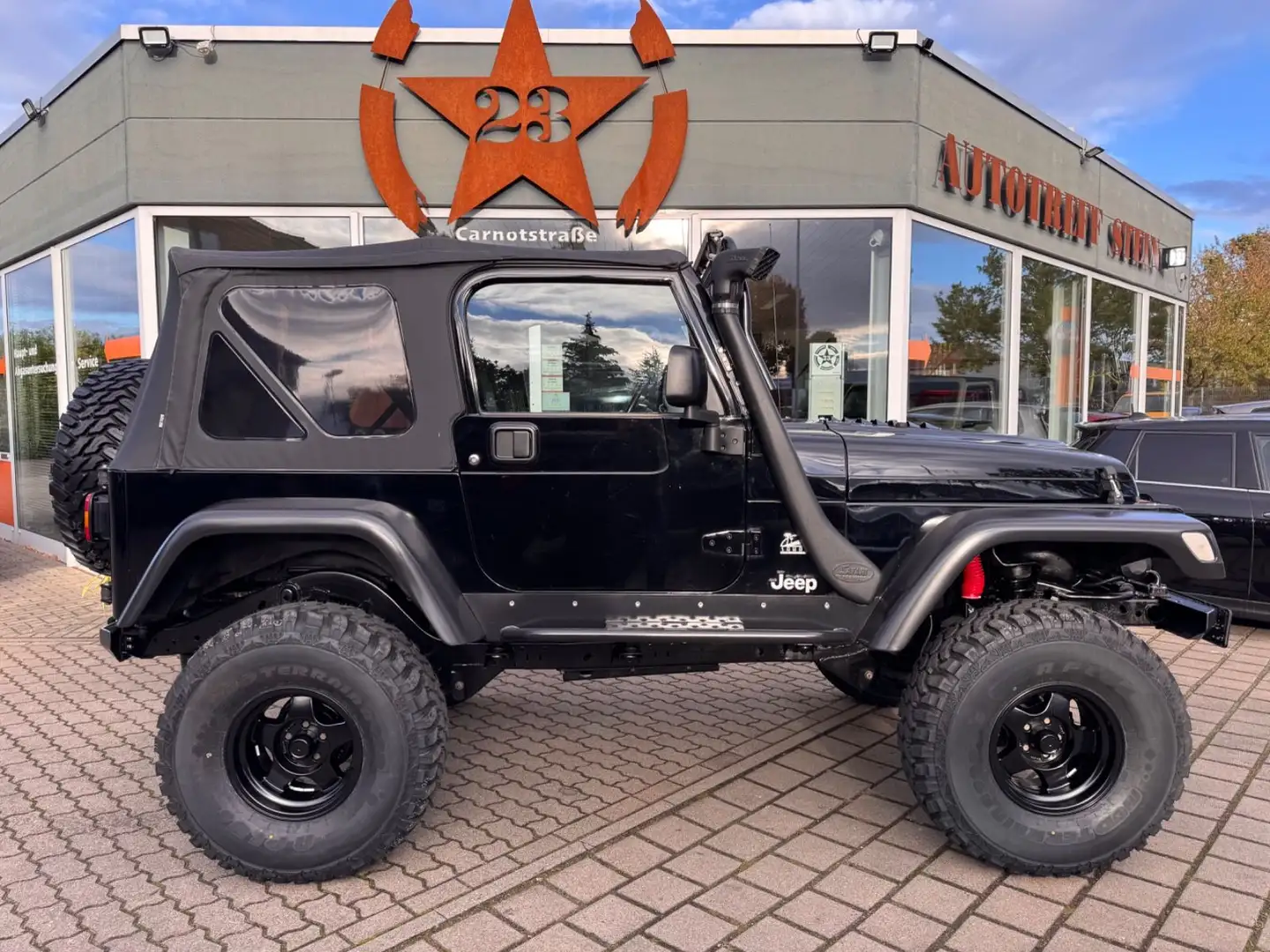 Jeep Wrangler TJ°IIIIIII° 4.0Einsatzwagen restauriert Noir - 1