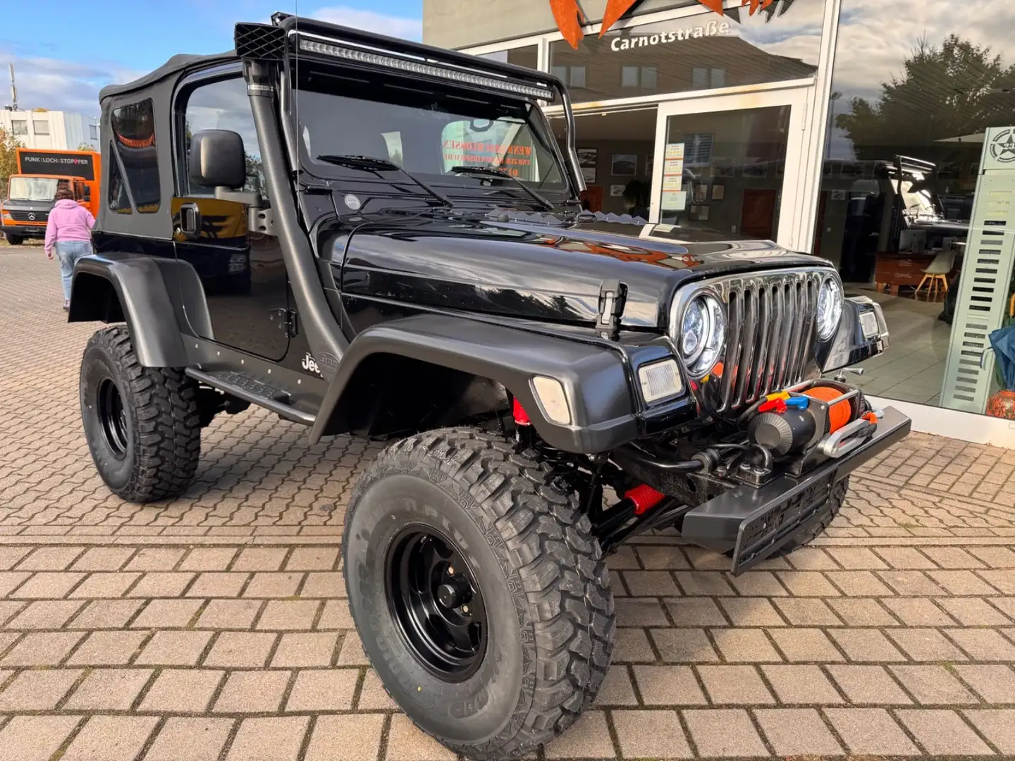 Jeep Wrangler TJ°IIIIIII° 4.0Einsatzwagen restauriert Noir - 2