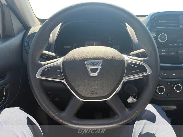 Dacia Spring view 8