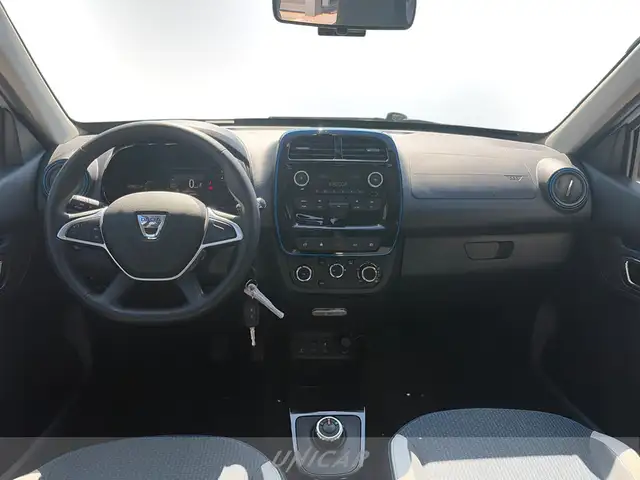 Dacia Spring view 13