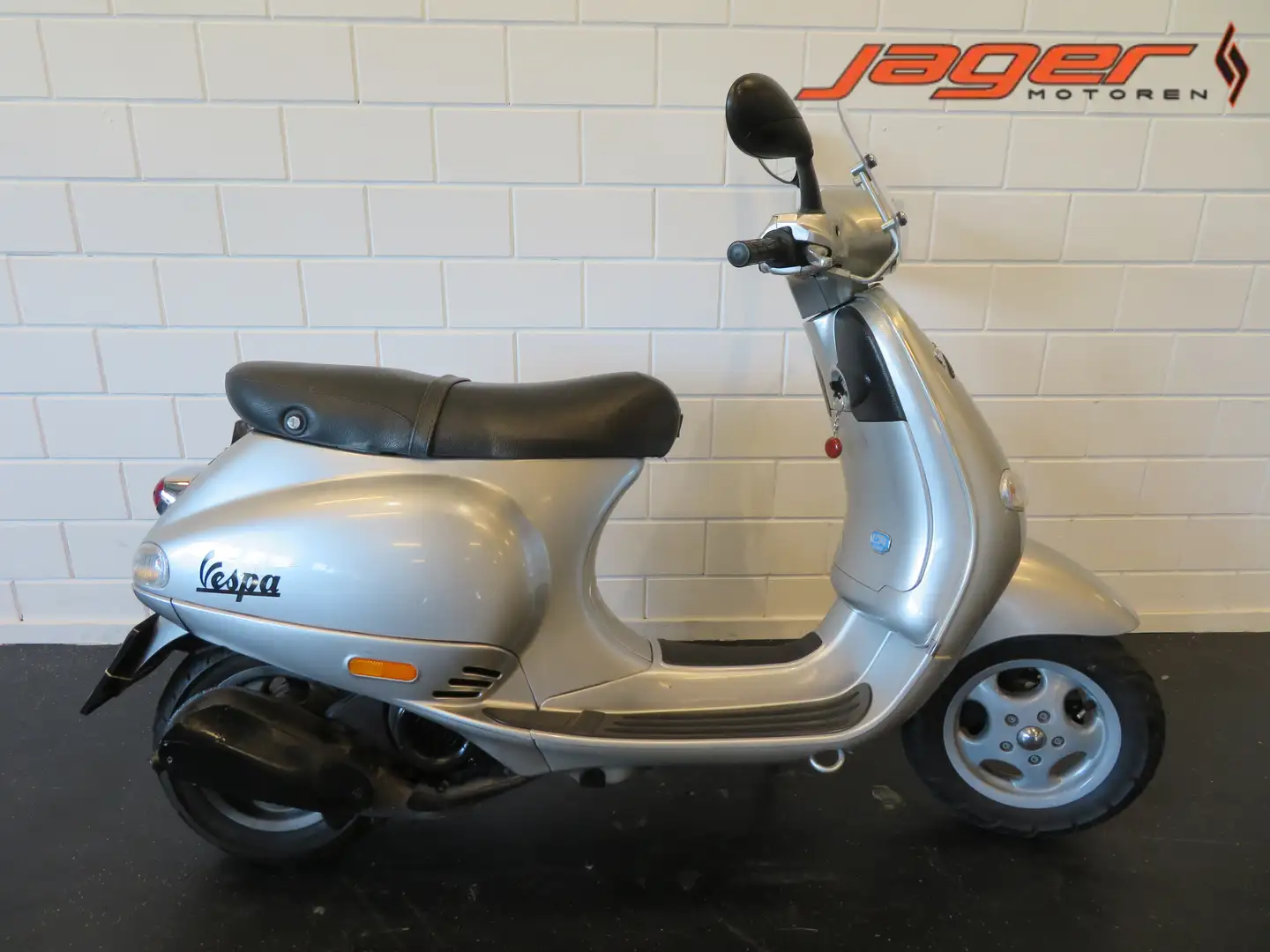 Vespa 150 PIAGGIO M19 MOOIE SCOOTER Argento - 1