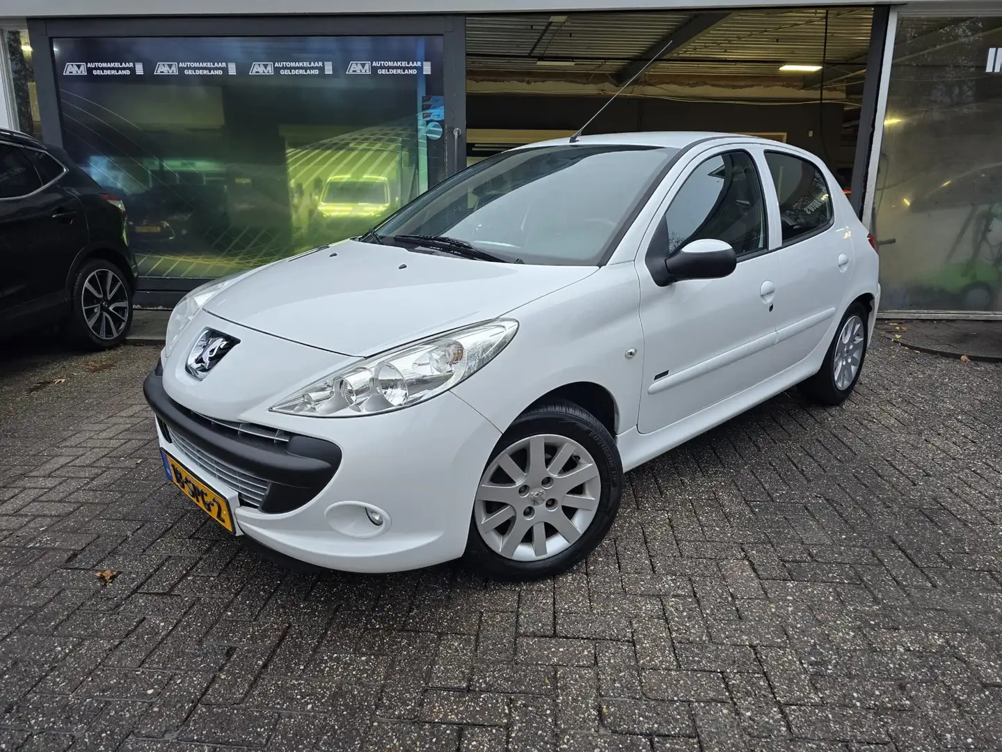 Peugeot 206 + 1.4 Sportium | 2E EIGENAAR |12MND GARANTIE | AIR Blanc - 1